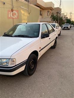 Peugeot 405